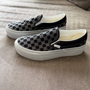 Vans Women’s Platform Checkered Slip-Ons - NEW!!